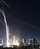 اعتراض صواريخ إيرانية في سماء تل أبيب