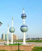 الكويت: الدفاعات الجوية تتعامل مع هجمات صاروخية ومسيرات