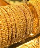 الذهب يقفز بنحو 2% والفضة تلامس 85 دولاراً