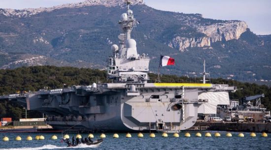 حاملة الطائرات الفرنسية "شارل ديغول" تصل البحر المتوسط