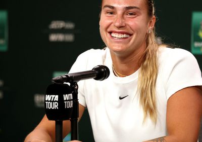 سبالينكا تظهر خاتم خطوبتها لأول مرة خلال فوزها في إنديان ويلز