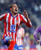 خيمنيز يتدخل بعد توقف مباراة أتليتيكو وريال سوسيداد بسبب حمامة