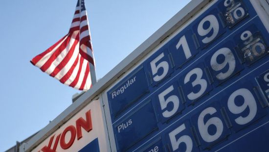 ارتفاع أسعار البنزين الأمريكية لأعلى مستوى منذ عامين