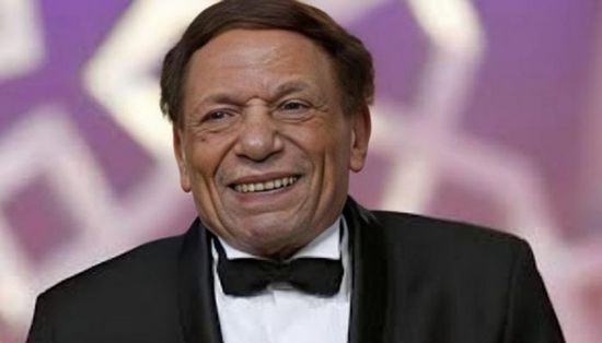 مفاجأة لجمهور الزعيم.. عادل إمام يبدأ تسجيل مذكراته المصورة في مشروع تلفزيوني جديد