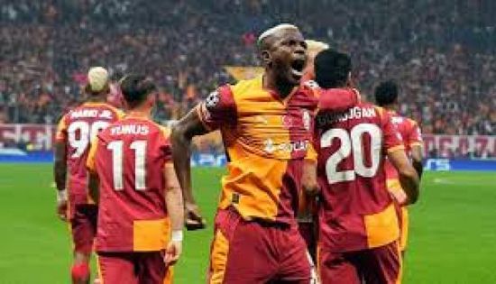 رأسية ليمينا تمنح غلطة سراي التقدم 1-صفر على ليفربول