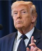 ترامب: إيران ستواجه عواقب وخيمة حال زرع ألغاماً في مضيق هرمز