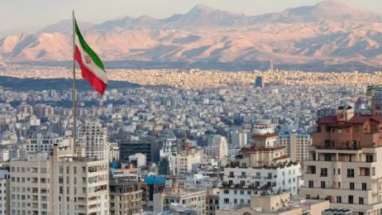 دول غربية تقرر إغلاق سفاراتها أو نقلها من طهران