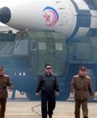 زعيم كوريا الشمالية وابنته يشهدان اختبارات لصواريخ كروز