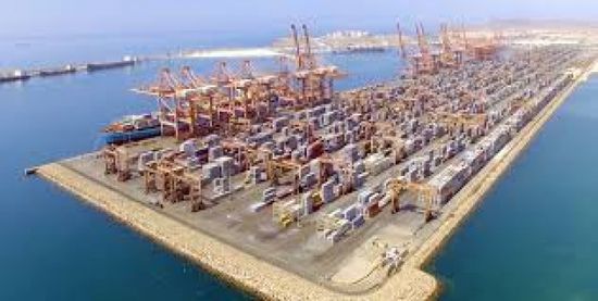 طائرات مسيّرة تصيب خزانات وقود في ميناء صلالة العماني