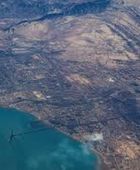 ثلاث سفن أخرى تتعرض لمقذوفات في مضيق هرمز