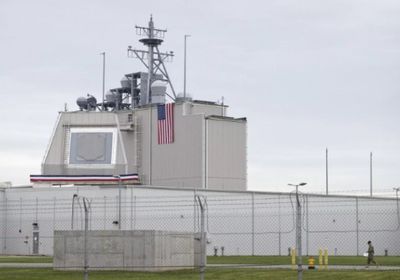 الرئيس الروماني يعلن السماح بنشر قوات أمريكية في بلاده