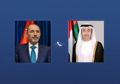 وزير الخارجية الإماراتي يتلقى تعازي نظيره الأردني في شهداء القوات المسلحة
