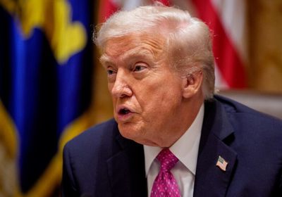 ترامب يهدد باستهداف شبكات الكهرباء في إيران