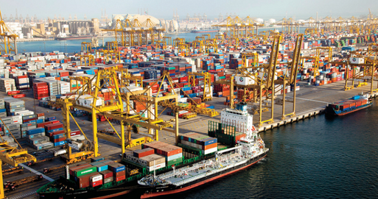 "دي بي ورلد": ميناء جبل علي يعمل بكامل طاقته التشغيلية