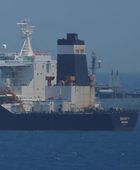 وزير: السماح لسفينة ذات ملكية تركية بعبور مضيق هرمز