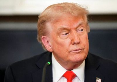 ترامب: بوتين يساعد إيران قليلاً