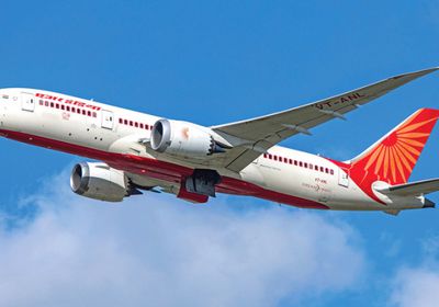 طائرة مستأجرة تغادر الهند وعلى متنها بحارة وجثث إيرانيين