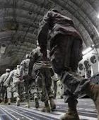 واشنطن ترسل مزيدًا من مشاة البحرية والسفن إلى الشرق الأوسط