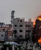 70 قتيلًا في غارات على مسجد وسط إيران