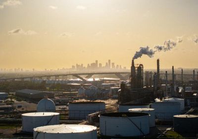 أسعار النفط تتجاوز 103 دولارات للبرميل