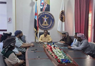 انتقالي المهرة يناقش المستجدات السياسية والأمنية والاقتصادية بالمحافظة