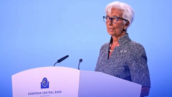 لاغارد تتعهد بحماية منطقة اليورو من موجة تضخمية