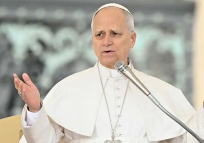 بابا الفاتيكان يطالب بوقف إطلاق النار في الشرق الأوسط