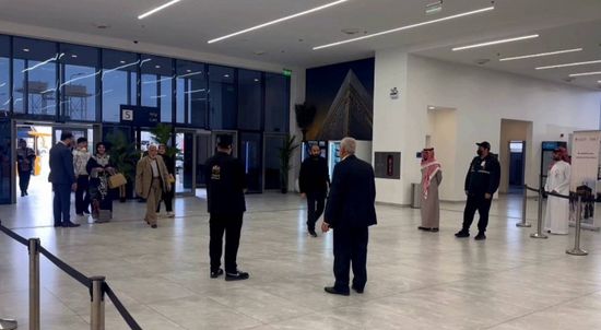 العراق.. وصول أولى رحلات الإجلاء إلى مطار عرعر