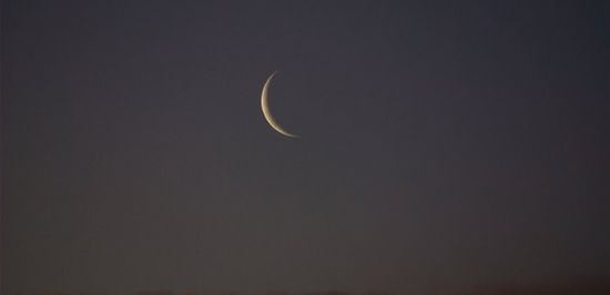 استطلاع هلال عيد الفطر في مصر.. الموعد والقنوات الناقلة