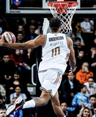 "دبي لكرة السلة" يحقق فوزاً كبيراً على كرفينا زفيزدا في الدوري الأدرياتيكي