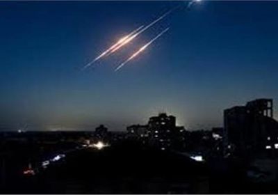 الإمارات تعلن تعاملها مع اعتداءات صاروخية إيرانية