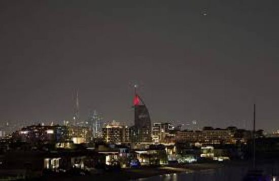 الدفاعات الإماراتية تتصدى لاعتداءات صاروخية