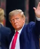 ترامب يلوّح بترك أمر حماية مضيق هرمز لحلفاء واشنطن