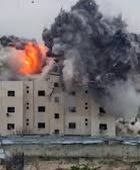 إسرائيل تكثف الغارات على بيروت وتقصف جسورًا بجنوب لبنان