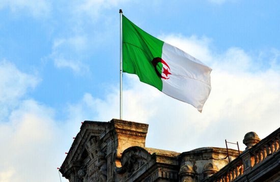 الجزائر تدين العدوان الإسرائيلي على الأراضي اللبنانية