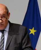 مبعوث ماكرون: لا يمكن نزع سلاح حزب الله تحت القصف