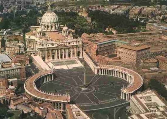 الفاتيكان يدعو ترامب إلى إنهاء الحرب مع إيران فوراً