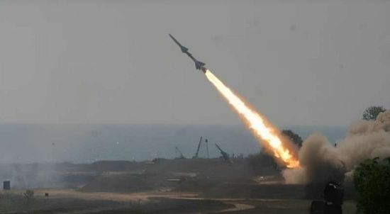 الدفاعات البحرينية تعترض 132 صاروخًا و234 مسيرة