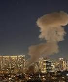 دوي انفجارات في تل أبيب بعد رصد صواريخ أُطلقت من إيران