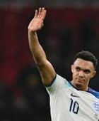 مفاجآت في تشكيلة إنجلترا مجواير يعود وأرنولد يغيب