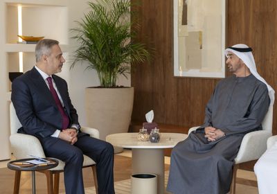 رئيس الإمارات يستقبل وزير الخارجية التركي في أبوظبي