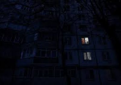 انقطاع الكهرباء عن معظم منطقة تشرنيهيف الأوكرانية عقب هجوم روسي