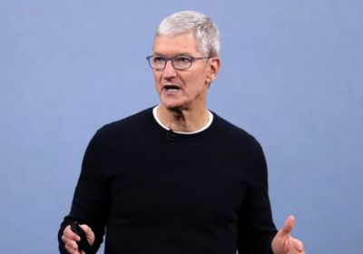 "تيم كوك" ينفي شائعات تقاعده: "لا أتخيل حياتي بعيداً عن آبل"