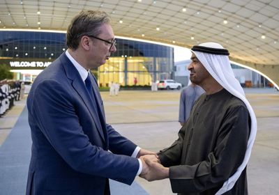 رئيس الإمارات يستقبل نظيره الصربي