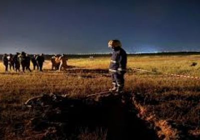 سقوط شظايا بمنطقة الشوامخ وإصابة شخص هندي بأبوظبي