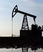 أسعار النفط تفتتح التداولات على ارتفاع