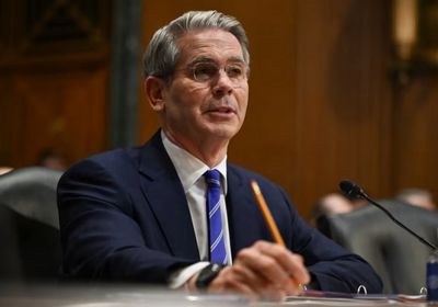 وزير الخزانة الأمريكي يستبعد زيادة الضرائب لتمويل الحرب