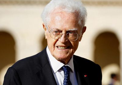 وفاة رئيس الوزراء الفرنسي الأسبق ليونيل جوسبان