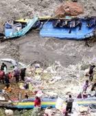 مقتل 13 شخصا على الأقل بحادث سير في جنوب البيرو