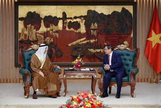سفير الإمارات في فيتنام يبحث تعزيز التعاون المشترك مع رئيس الوزراء